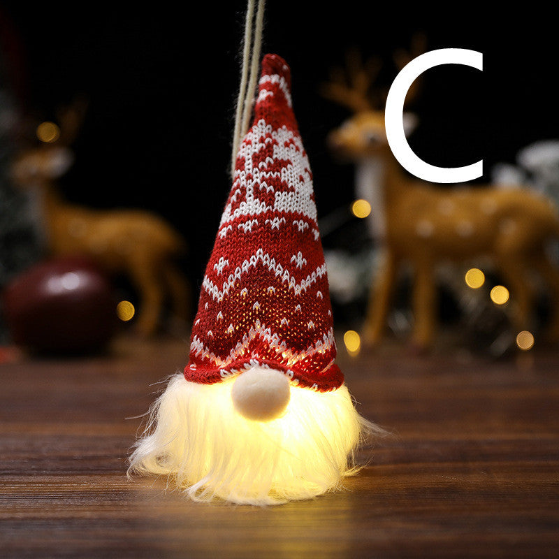 Elves are everywhere